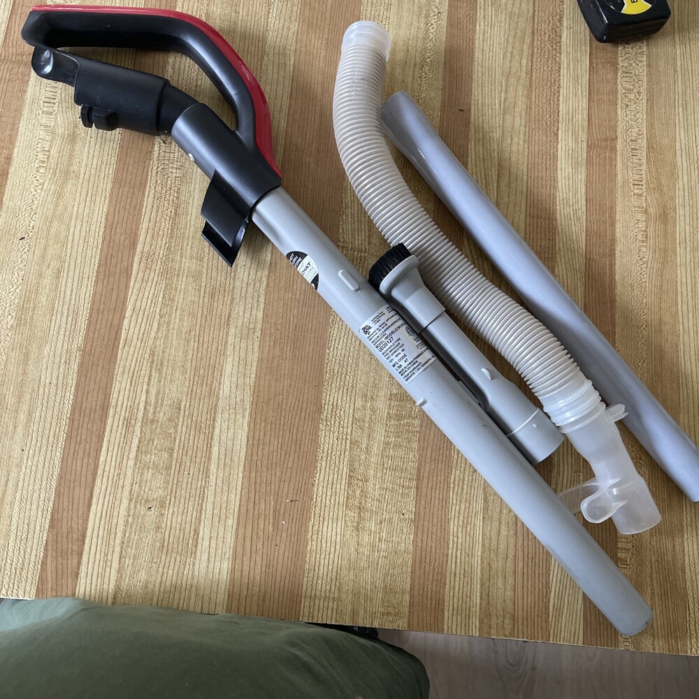 DIRT DEVIL UD20127  ENDURA  HANDLE WITH Extra Plastics